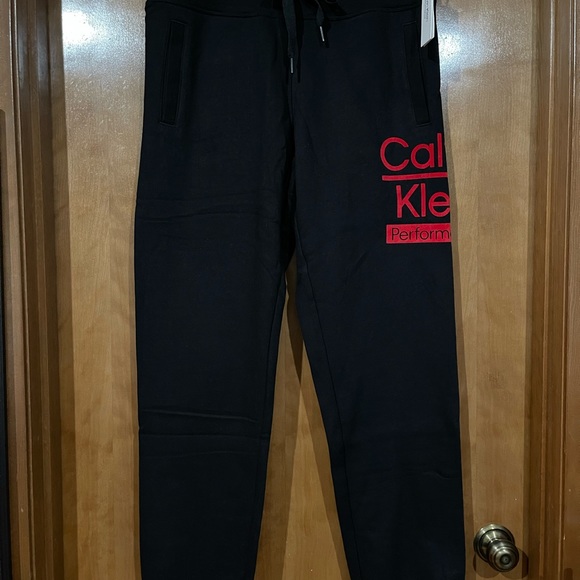 Calvin Klein Set - Picture 6 of 8